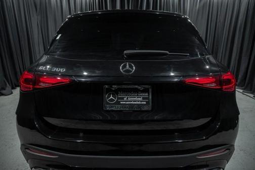 2025 Mercedes-Benz GLC 300 Base