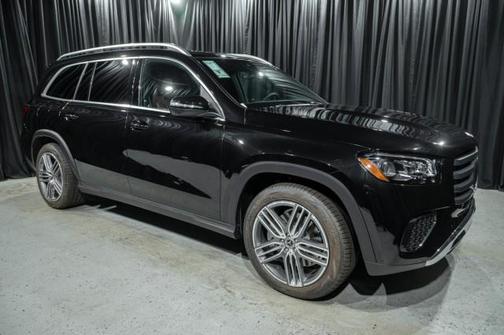 2026 Mercedes-Benz GLS 450 4MATIC