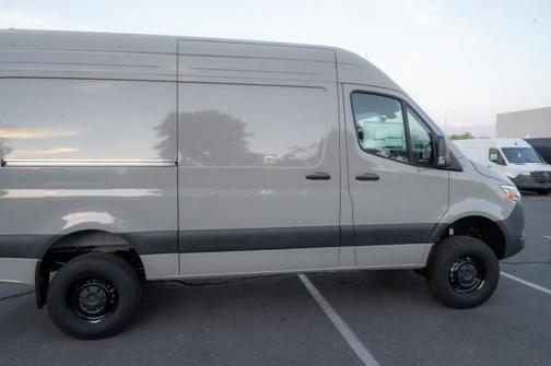 2025 Mercedes-Benz Sprinter 2500 High Roof