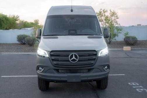 2025 Mercedes-Benz Sprinter 2500 High Roof