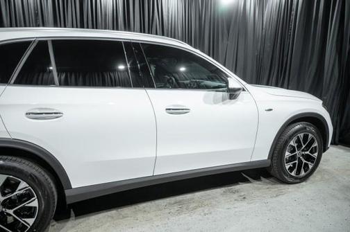 2025 Mercedes-Benz GLC 350e Base