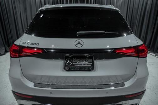 2025 Mercedes-Benz GLC 300 Base