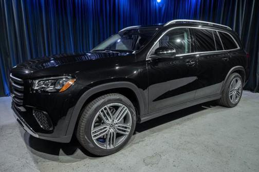 2026 Mercedes-Benz GLS 450 4MATIC