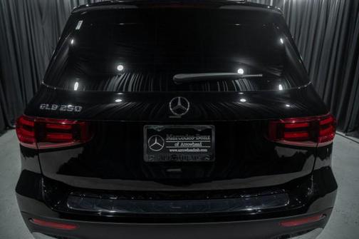 2026 Mercedes-Benz GLB 250 Base