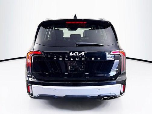 Ebony Black 2024 Kia Telluride SX