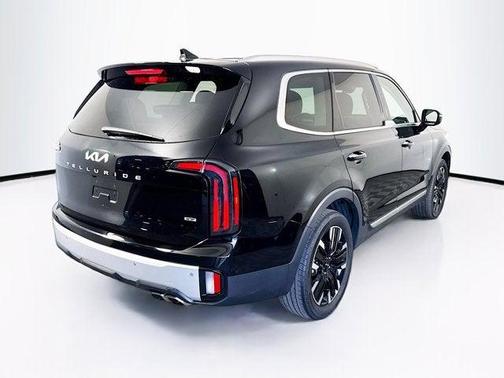 Ebony Black 2024 Kia Telluride SX