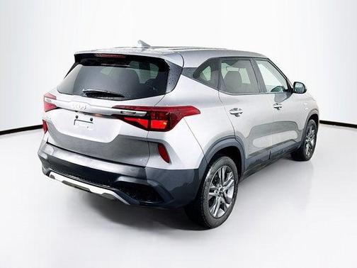 2023 Kia Seltos LX