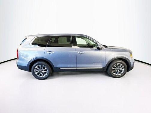 2023 Kia Telluride LX