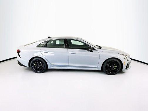 2025 Kia K5 GT