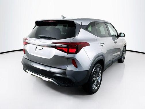2023 Kia Seltos LX