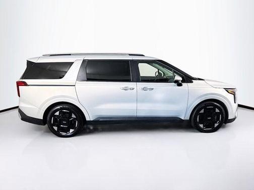 2025 Kia Carnival EX