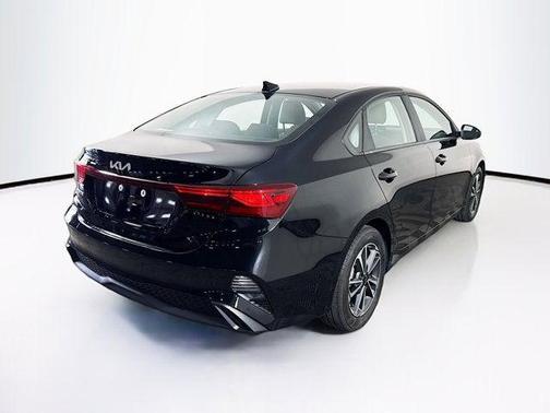 Aurora Black 2023 Kia Forte LXS