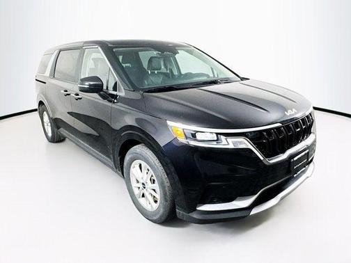 2023 Kia Carnival LX