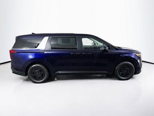 2026 Kia Carnival LX