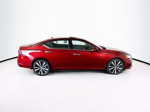 2022 Nissan Altima 2.5 Platinum