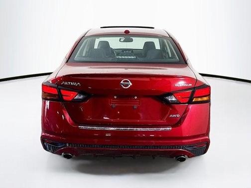2022 Nissan Altima 2.5 Platinum