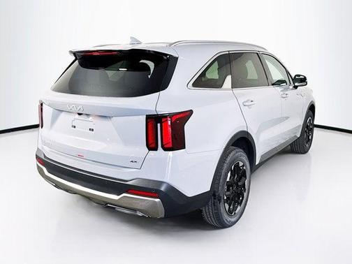 Wolf Gray 2026 Kia Sorento S