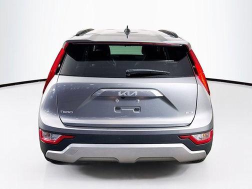 Steel Gray 2023 Kia Niro LX