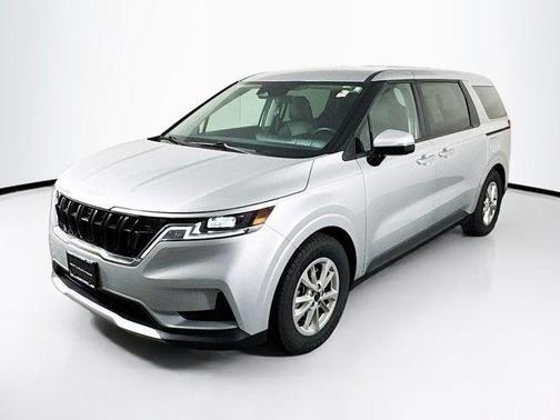 2022 Kia Carnival LXS