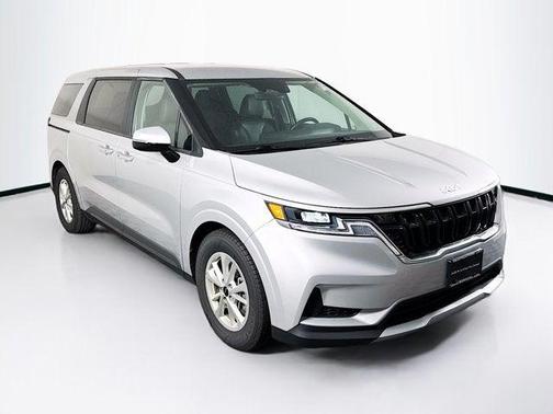 2022 Kia Carnival LXS