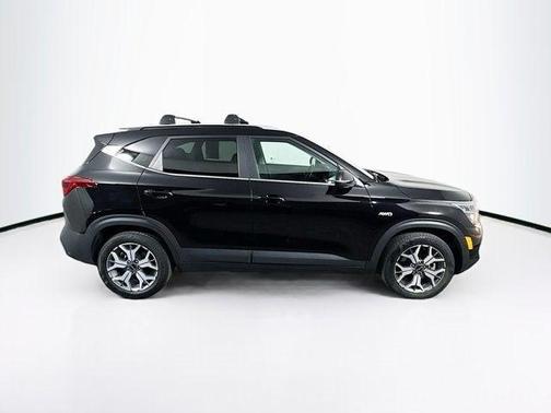2022 Kia Seltos EX