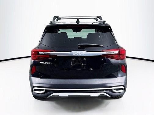 2022 Kia Seltos EX