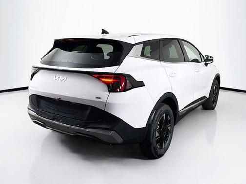 Glacial White Pearl 2026 Kia Sportage LX