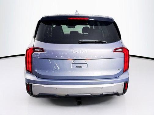 2023 Kia Telluride LX