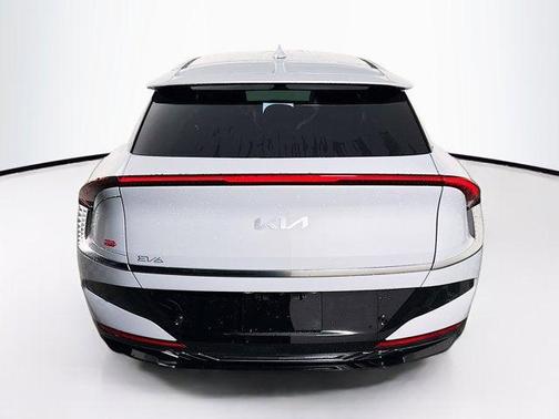 2025 Kia EV6 Wind