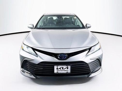 2021 Toyota Camry Hybrid XLE