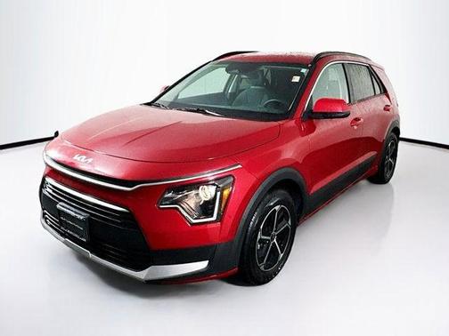 2023 Kia Niro LX