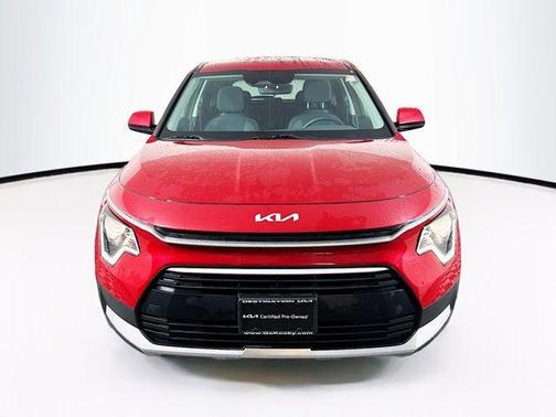 2023 Kia Niro LX