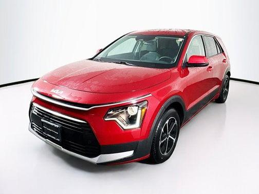 2023 Kia Niro LX