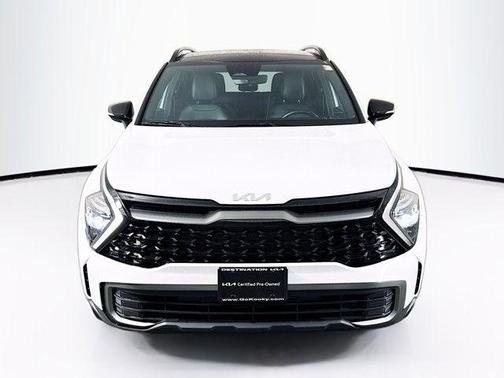 Glacial White Pearl 2023 Kia Sportage X-Line