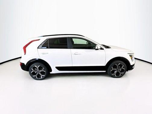 2025 Kia Niro Touring