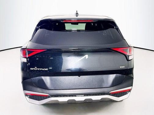 Fusion Black 2023 Kia Sportage LX