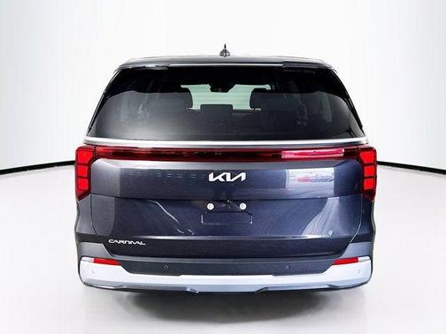Panthera Metal 2026 Kia Carnival LX