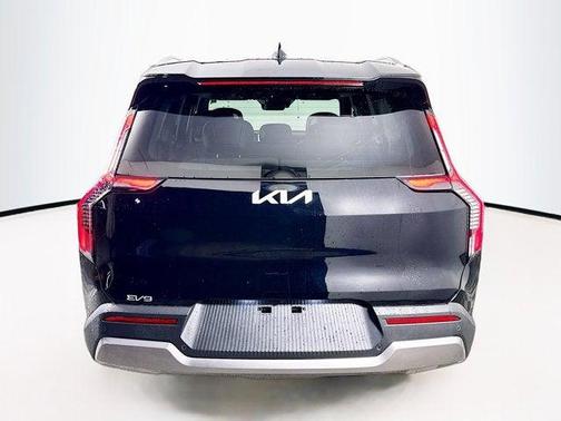 2026 Kia EV9 Wind