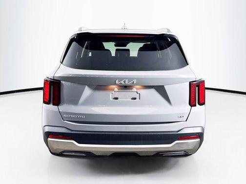 Wolf Gray 2026 Kia Sorento EX