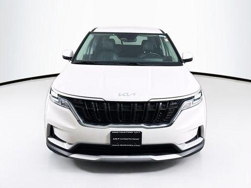 2022 Kia Carnival LXS