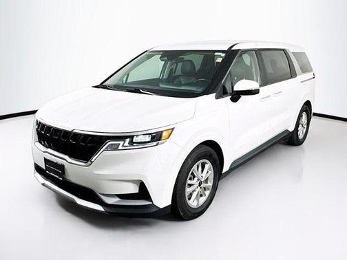 2022 Kia Carnival LXS