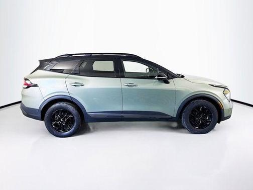 Jungle Green/Ebony Black Roof 2023 Kia Sportage S