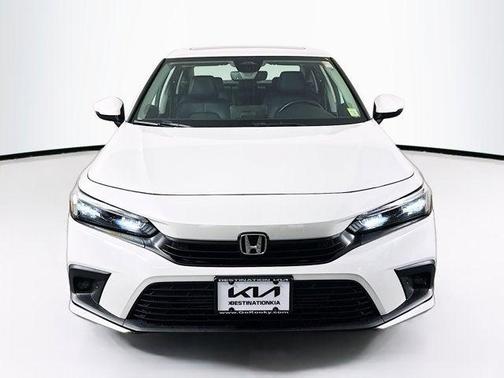 White 2022 Honda Civic Touring