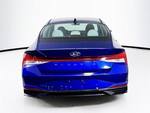 2021 Hyundai ELANTRA Limited