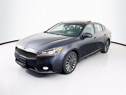 2018 Kia Cadenza Premium
