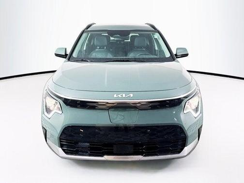 Cityscape Green 2026 Kia Niro EV Wind