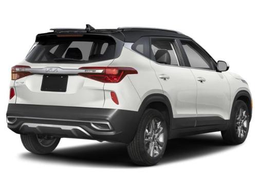 Clear White/Black Roof 2022 Kia Seltos S