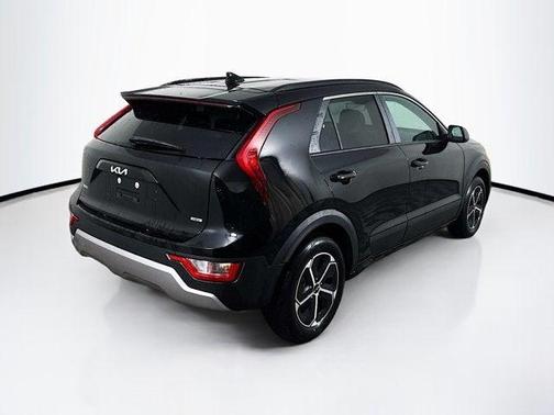 2025 Kia Niro LX