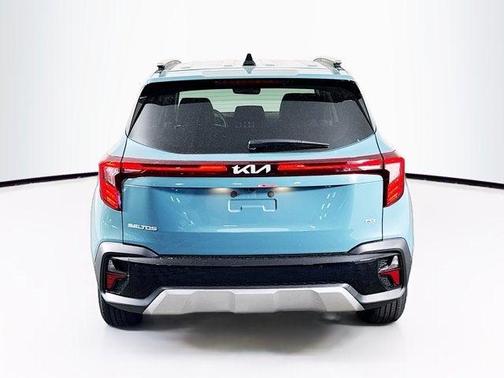 2025 Kia Seltos EX