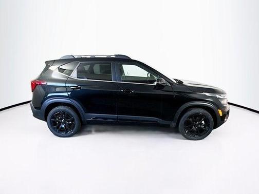 2025 Kia Seltos X-Line